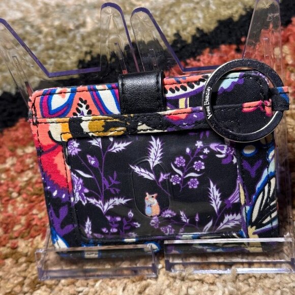 Vera Bradley Foxwood Pattern 2019 Snap Card Wallet Keyring Woodland Critters GUC - Picture 1 of 15